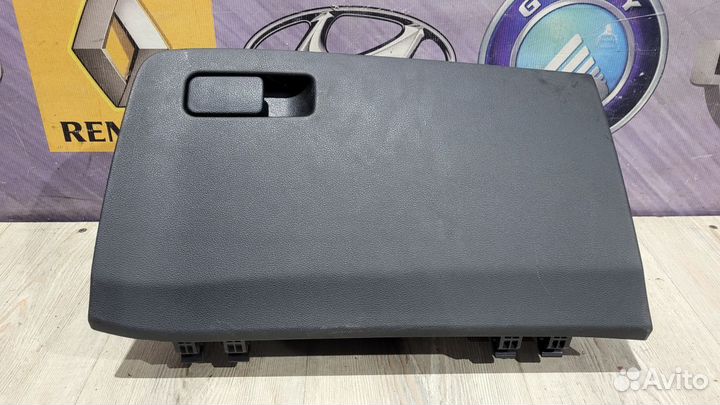 Крышка бардачка Бардачок Hyundai solaris 2