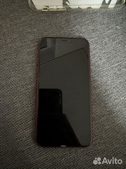 Телефон iPhone 11 64GB