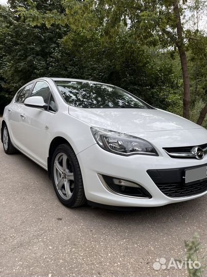 Opel Astra 1.6 МТ, 2013, 97 000 км