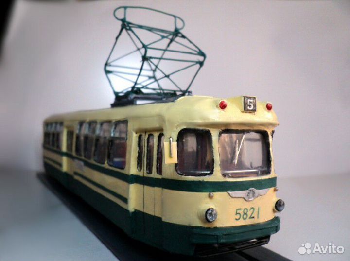 Масштабная модель трамвая лм-57 (1:43) ручная рабо