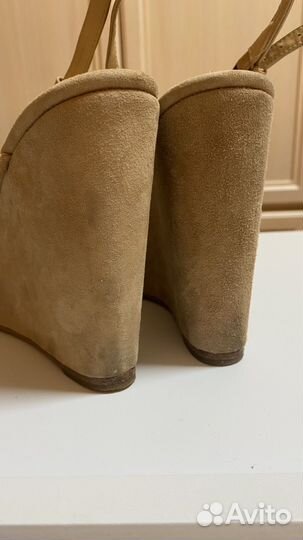 Босоножки на танкетке 38 размер