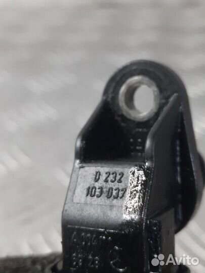 Датчик распредвала Mercedes-Benz C-Class 1.8