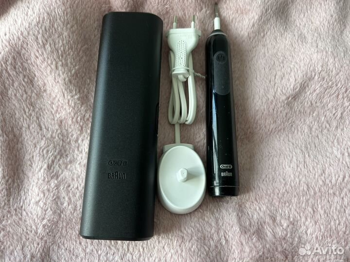 Электрическая зубная щетка oral b pro 3