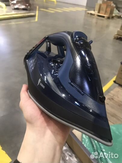 Утюг Leonord LE-1801 черно-синий, паровой