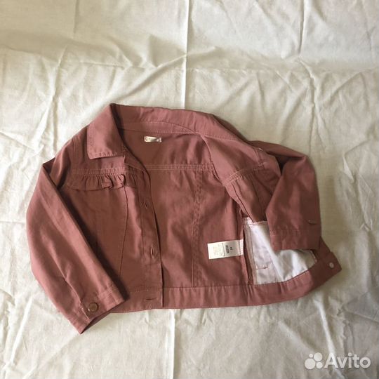 Джинсовая куртка на девочку 3-4 года