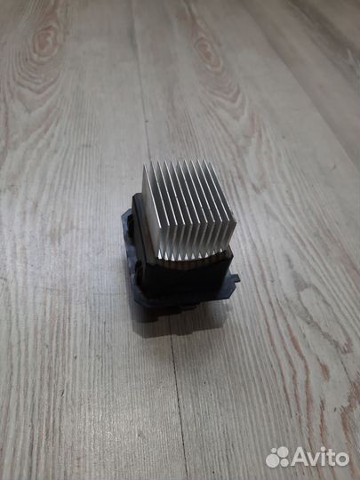 Резистор печки Реостат Nissan qashqai J10