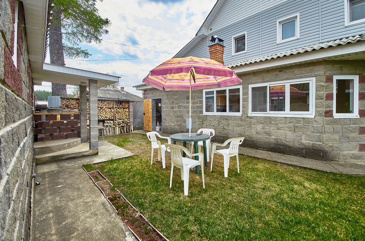 Дом 212,3 м² на участке 5,5 сот.