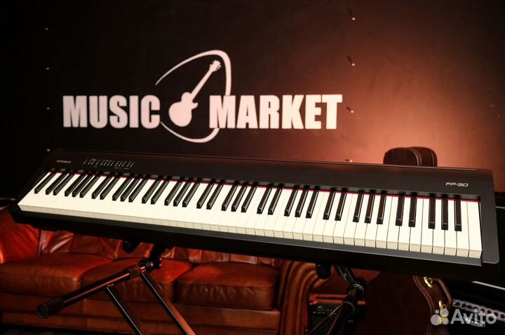 Цифровое Пианино Roland (комплект)