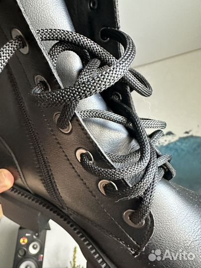 Ботинки женские высокие Clanvi