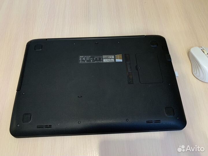 Ноутбук asus X554L