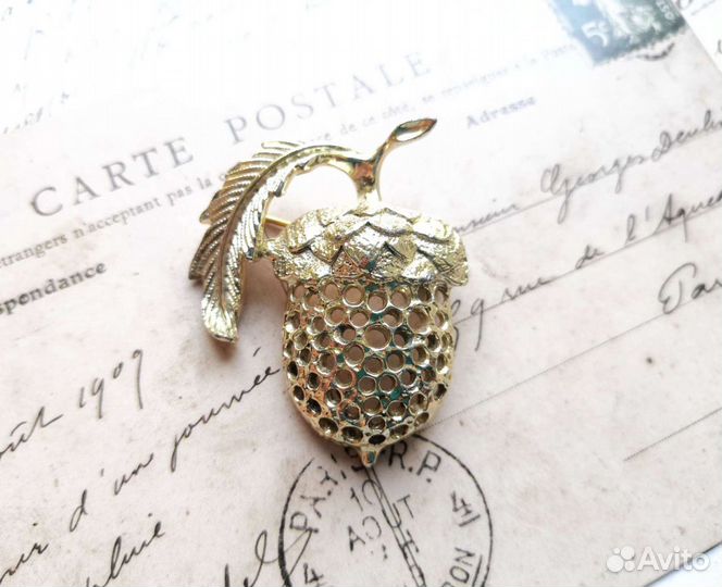 Брошь, винтаж, Sarah Coventry, желудь