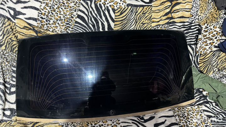 Стекло заднее калина 1 хетчбек с обогревом