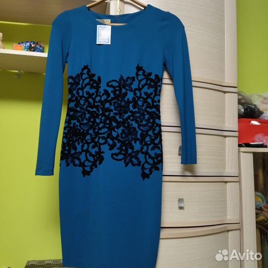 Платье новое с этикеткой