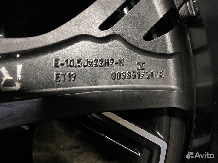 Оригинальные колеса Audi RS6 C8 / RS7 R22