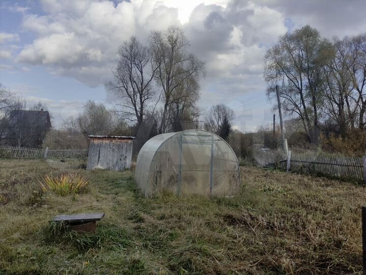 Дом 20 м² на участке 10 сот.