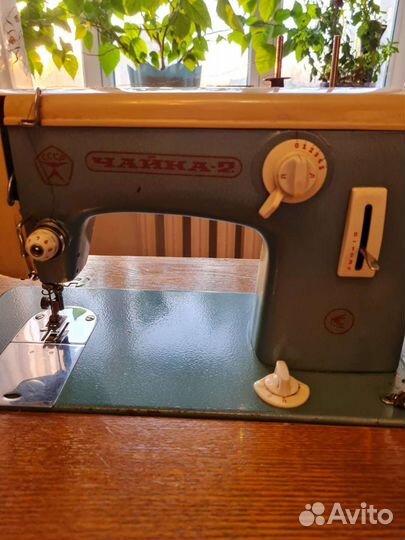 Швейная машина Чайка 2