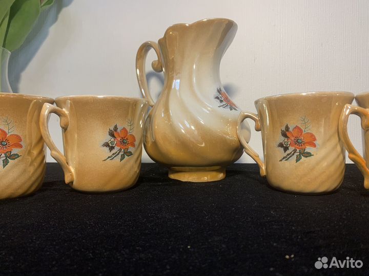 Набор кувшин и чашки новый