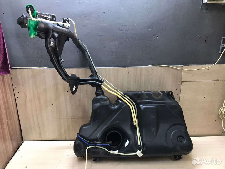 Бензобак Skoda Fabia 1