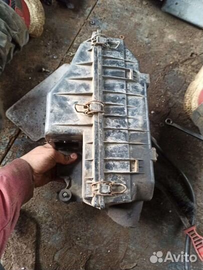 Корпус воздушного фильтра peugeot 405