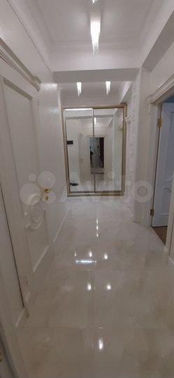 3-к. квартира, 80 м², 4/10 эт.