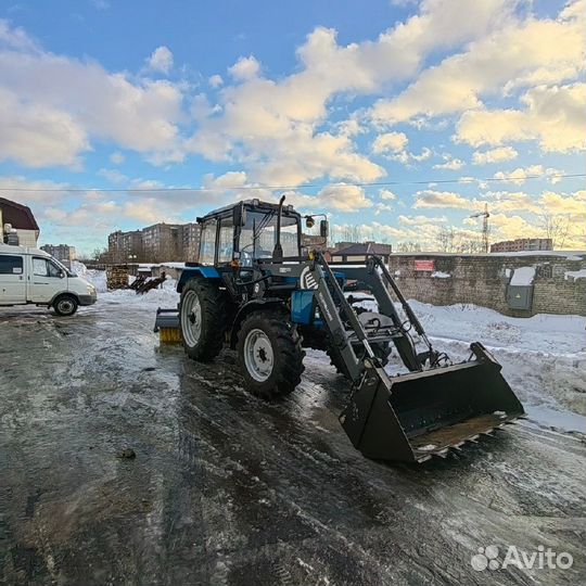 Услуги эксковатор-погрузчика (щётка)