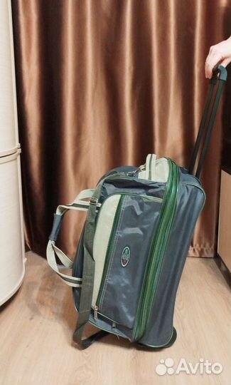 Сумка дорожная на колёсах с выдвижной ручкой