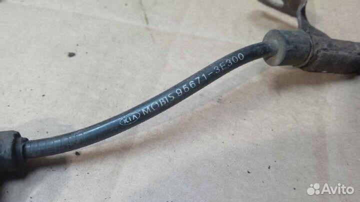 Датчик ABS задний левый Kia Sorento BL