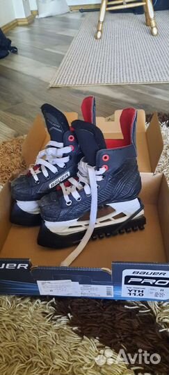 Хоккейные коньки bauer