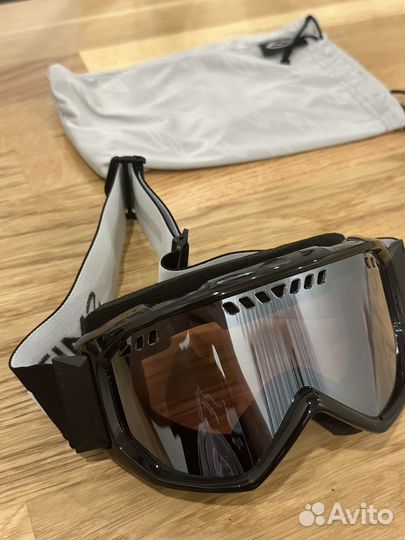 Горнолыжные очки smith