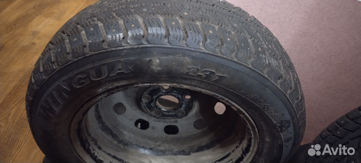 Колеса зимние 195/65 r15