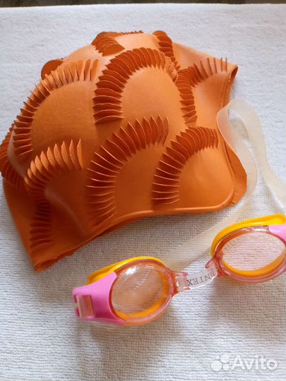 Шапочка для плавания и очки