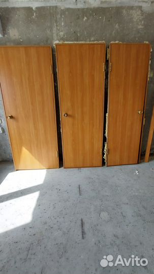 Двери межкомнатные б/у