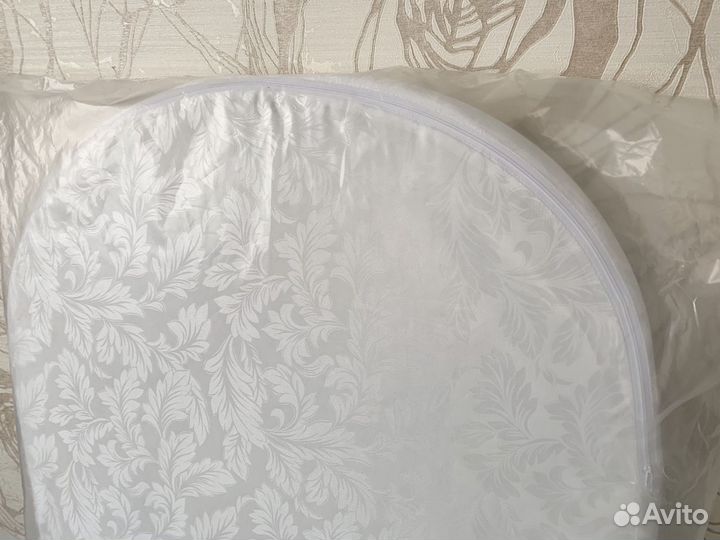 Ортопедический овальный матрас в детскую кроватку