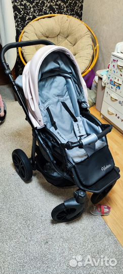 Продаётся прогулочная коляска