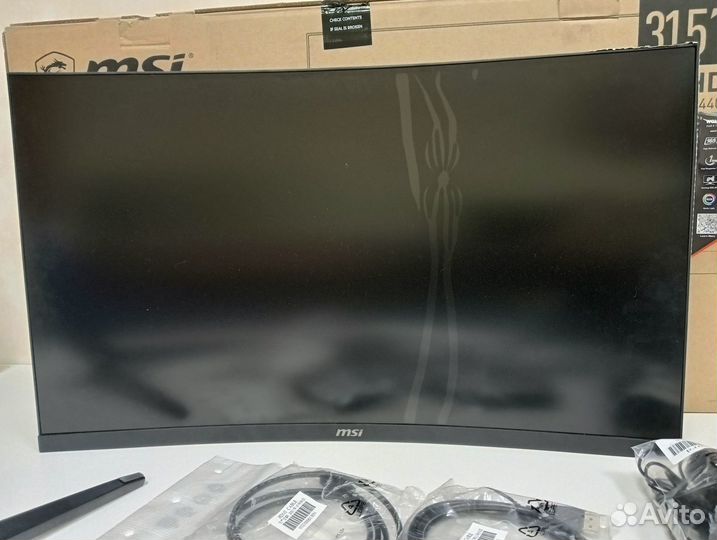 Игровой монитор MSI MAG322CQR