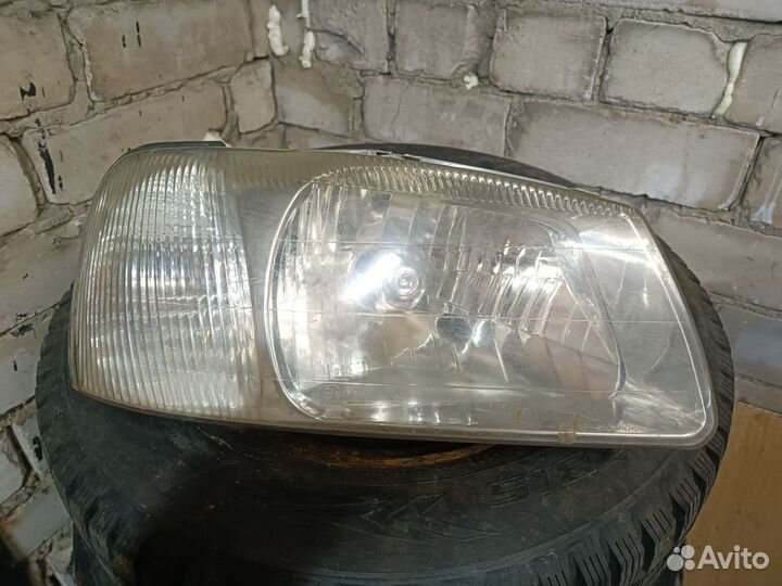 Фара правая на hyundai accent
