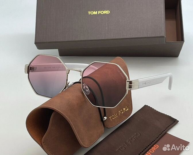 Солнцезащитные очки Tom Ford