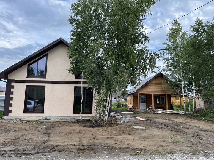 Дом 100 м² на участке 5,5 сот.