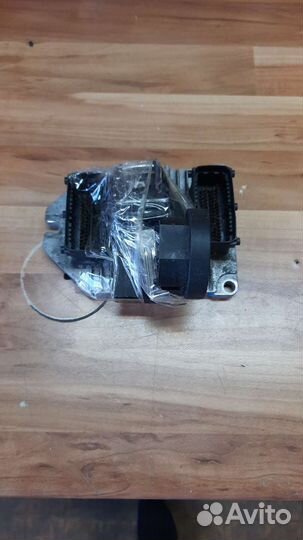 Блок управления эбу 1.8л opel