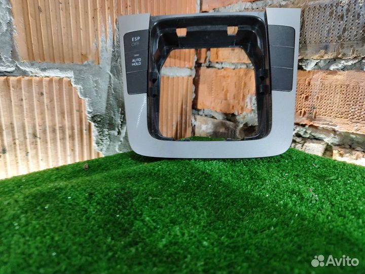 Накладка консоли АКПП Volkswagen Passat B6