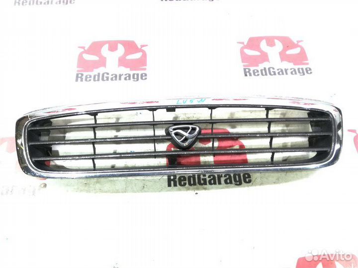 Решетка радиатора Mazda Mpv LV5W G5-E 1995