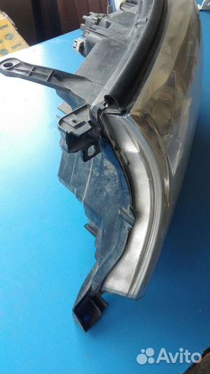 Тойота ленд крузер 200 фара