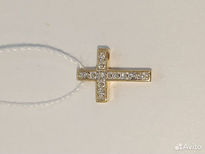 Золотая подвеска с камнем