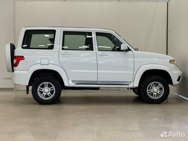 УАЗ Patriot 2.7 МТ, 2024