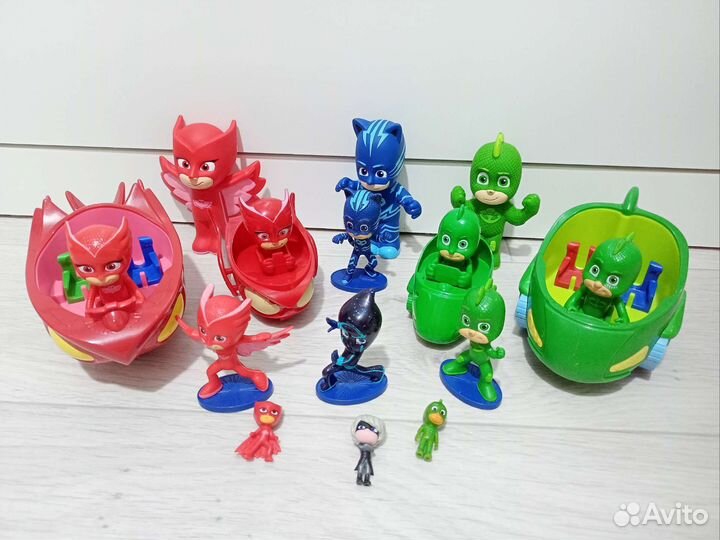 Герои в масках Алет,Геко,Кетбой