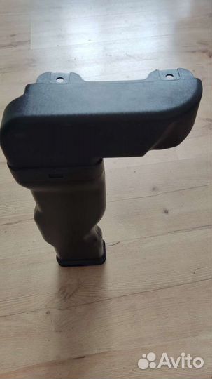 Воздуховод hyundai solaris Новый. Мухобойка б/у