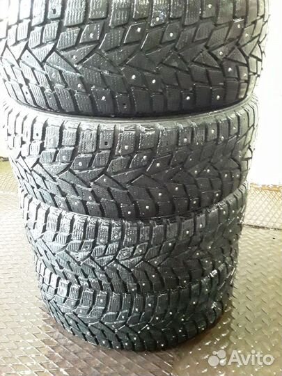 Dunlop SP Winter Ice 02 205/55 R16 94T