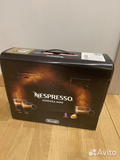 Кофемашина nespresso essenza mini