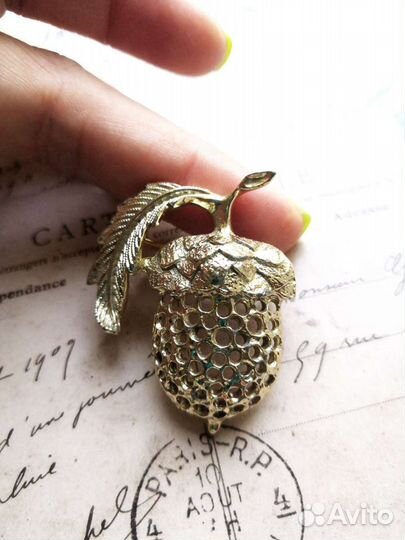 Брошь, винтаж, Sarah Coventry, желудь