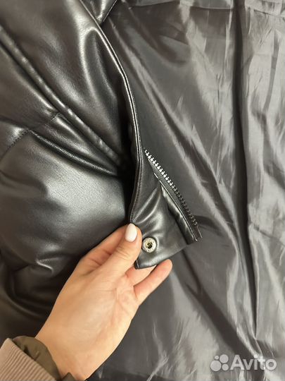 Жилетка безрукавка S женская кожанная